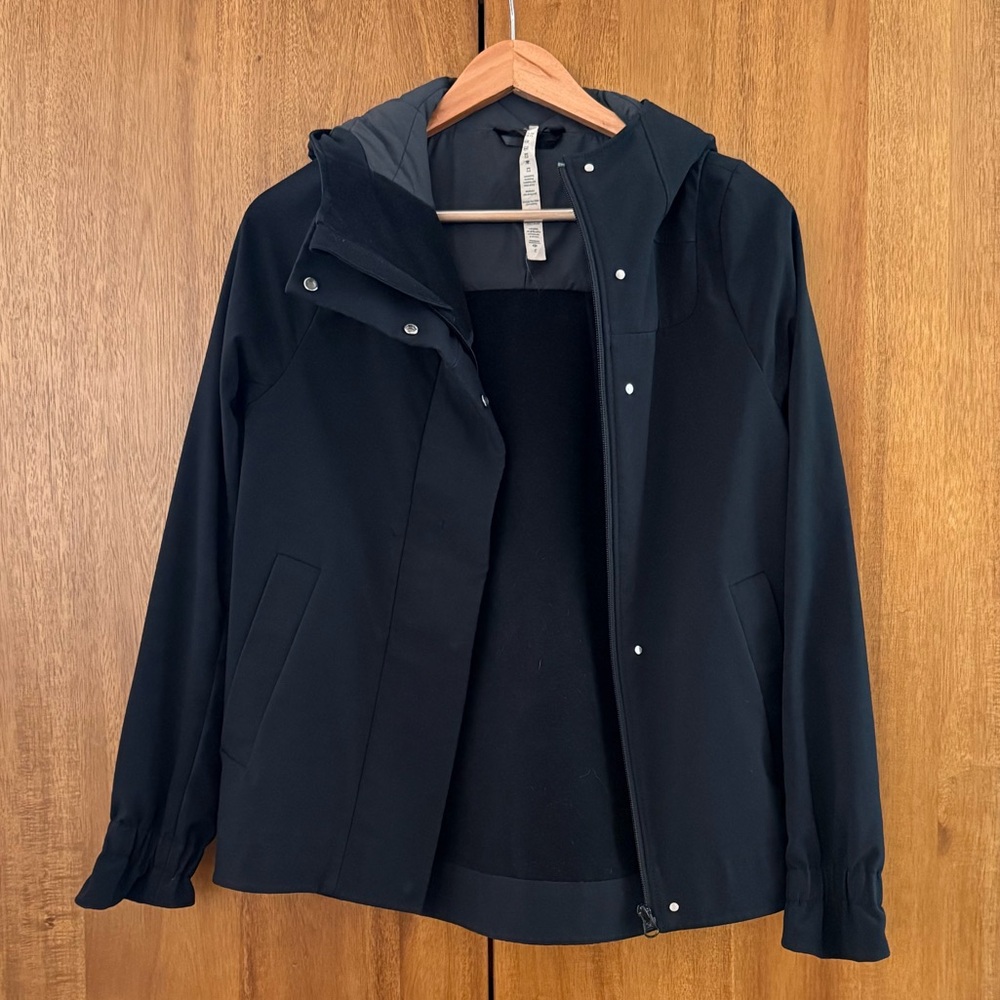 ‼️LAST CHANCE‼️ Lululemon Athletica Black Zip-Up Hooded Jacket